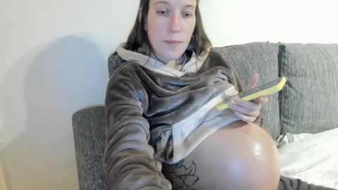 Sandy online show from December 13, 3:00 pm