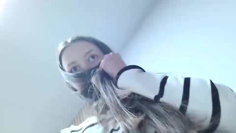 Snapshot of sanita_xi chatting on February 3, 5:16 am sanita_xi online show from February 3, 5:16 am