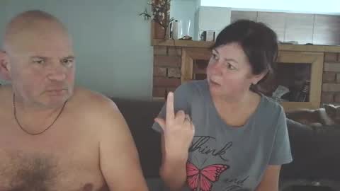 Snapshot of sanroom chatting on February 18, 3:30 pm sanroom online show from February 18, 3:30 pm