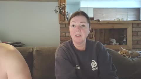 Snapshot of sanroom chatting on March 20, 4:01 pm sanroom online show from March 20, 4:01 pm