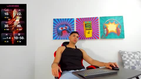 Snapshot of santana_maximo chatting on February 22, 12:47 pm Maximo Santana online show from February 22, 12:47 pm