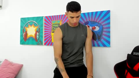 Maximo Santana online show from April 2, 1:20 pm