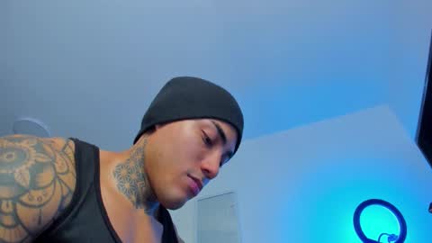 Snapshot of santi__ferrer chatting on November 20, 2:12 am Santi Ferrer online show from November 20, 2:12 am