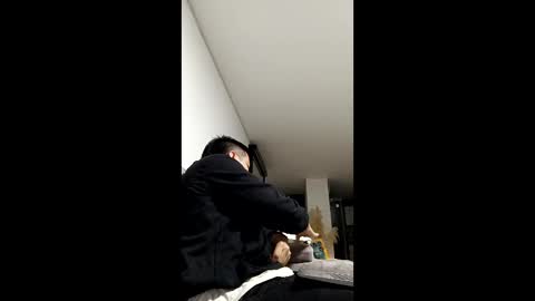 Santiago Henao online show from June 9, 12:44 am