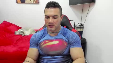 santi_pastori online show from November 5, 4:18 pm