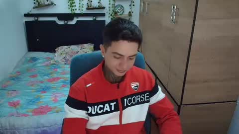santi_ss online show from July 23, 1:52 am