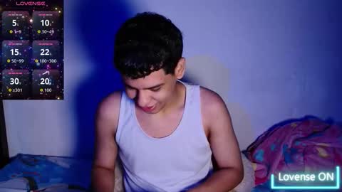 santi online show from March 28, 9:58 pm