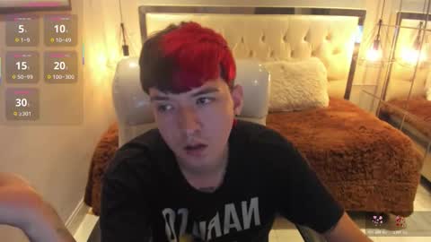 SANTIAGO  online show from March 15, 10:38 pm