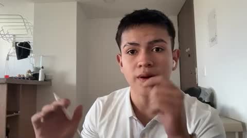 Snapshot of santiagomg_ chatting on July 14, 6:57 pm santiagomg_ online show from July 14, 6:57 pm