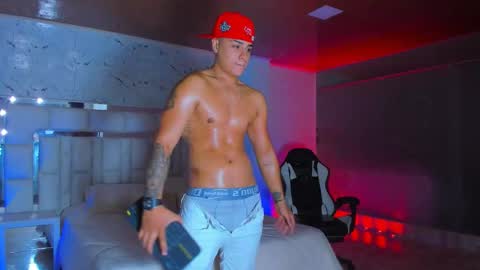 Santi Reyes online show from October 24, 11:56 pm