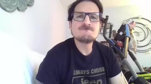 Snapshot of santiagorivera012477 chatting on October 12, 9:14 pm santiagorivera012477 online show from October 12, 9:14 pm