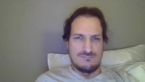 Snapshot of santiagorivera012477 chatting on November 6, 7:31 am santiagorivera012477 online show from November 6, 7:31 am