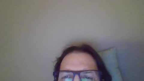 Snapshot of santiagorivera012477 chatting on November 9, 6:55 am santiagorivera012477 online show from November 9, 6:55 am