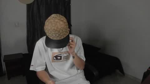 Julius Novachrono  online show from March 25, 11:27 am