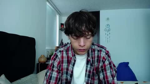 Santii online show from December 20, 6:45 pm