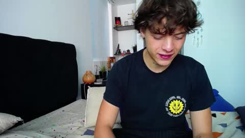 Santii online show from December 21, 2:15 pm