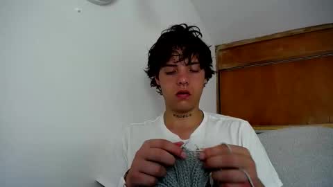 Santii online show from January 5, 2:30 pm