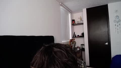 Santii online show from January 8, 2:35 pm