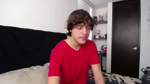 Santii online show from March 1, 4:44 pm