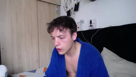 Santii online show from October 9, 6:39 pm