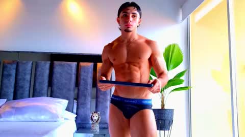 Santiago Seans online show from January 14, 6:35 pm