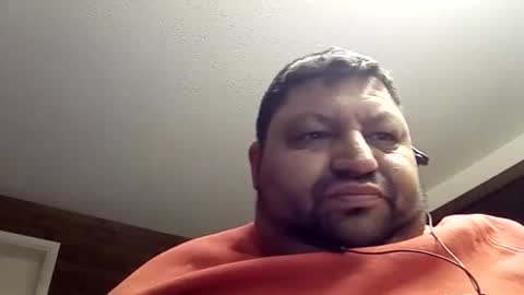 Snapshot of santos3500 chatting on April 18, 11:27 pm santos3500 online show from April 18, 11:27 pm