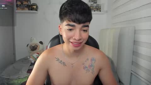 Snapshot of santy7u7 chatting on April 10, 1:38 pm Mr. Santiago online show from April 10, 1:38 pm