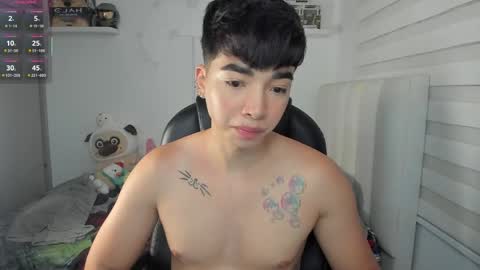 Snapshot of santy7u7 chatting on April 14, 2:01 pm Mr. Santiago online show from April 14, 2:01 pm