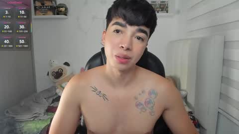 Snapshot of santy7u7 chatting on April 24, 1:46 pm Mr. Santiago online show from April 24, 1:46 pm