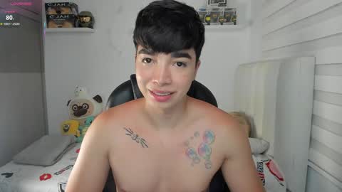 Snapshot of santy7u7 chatting on April 29, 1:37 pm Mr. Santiago online show from April 29, 1:37 pm