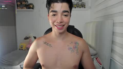 Snapshot of santy7u7 chatting on May 1, 6:56 pm Mr. Santiago online show from May 1, 6:56 pm