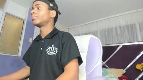 santy online show from December 21, 4:41 am