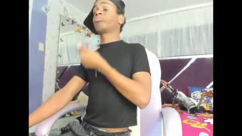 santy online show from January 11, 4:06 am