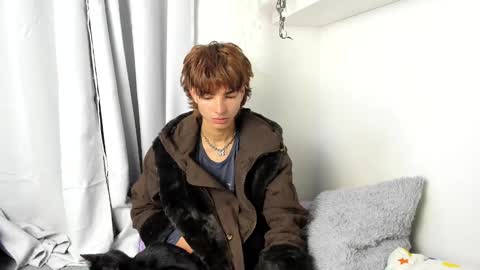 Snapshot of santy_kitty chatting on January 15, 4:57 am kitty online show from January 15, 4:57 am