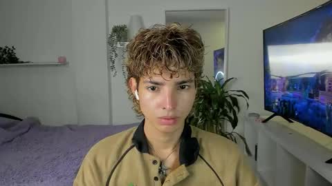 kitty online show from September 23, 11:41 pm