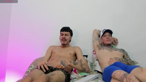 Snapshot of santy_of1 chatting on June 4, 3:18 pm santy_of1 online show from June 4, 3:18 pm