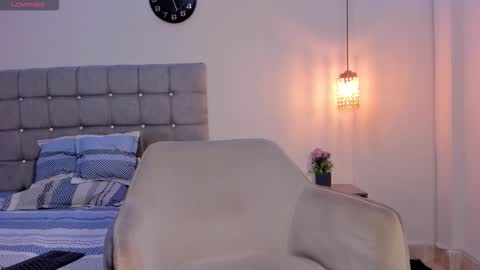 Snapshot of santy_stump chatting on October 8, 11:24 pm santy_stump online show from October 8, 11:24 pm