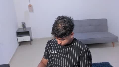 Snapshot of santy_stump chatting on April 22, 9:38 pm santy_stump online show from April 22, 9:38 pm