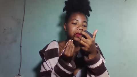 sanyah0123 online show from December 17, 3:45 am