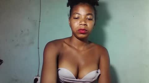 sanyah0123 online show from December 21, 11:28 am