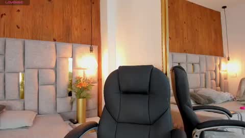 Snapshot of saori_newman chatting on September 16, 11:55 am Saori online show from September 16, 11:55 am
