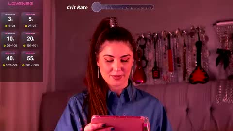 Snapshot of sapiosexual_queen chatting on June 7, 2:05 am sapiosexual_queen online show from June 7, 2:05 am
