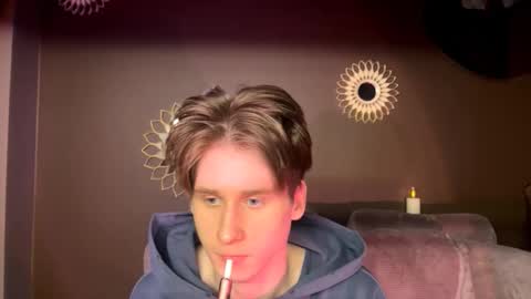 Snapshot of sapph1res chatting on February 22, 4:24 am sapph1res online show from February 22, 4:24 am