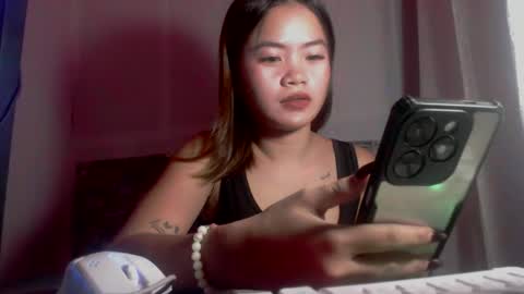 Snapshot of sapphire_amora chatting on September 21, 1:57 pm sapphire_amora online show from September 21, 1:57 pm