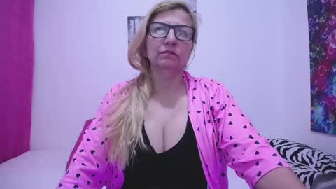 sara online show from January 8, 1:20 pm