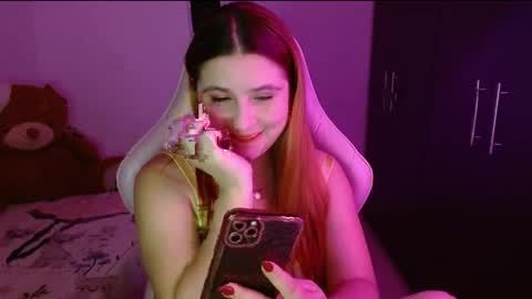 Snapshot of sara_160 chatting on April 21, 11:51 pm sara_160 online show from April 21, 11:51 pm