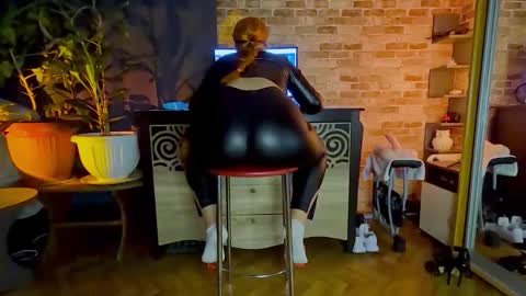 sara  foxy online show from February 27, 2:33 am