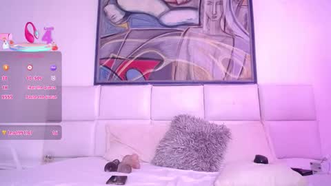 Sara Campur online show from January 11, 2:44 pm