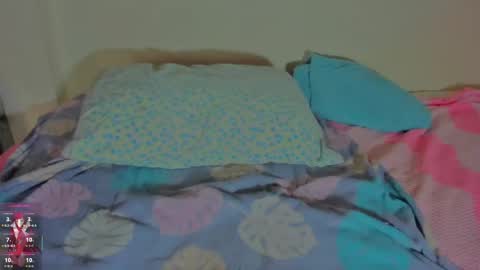 Snapshot of sara_allenx chatting on May 13, 2:58 pm sara allenx online show from May 13, 2:58 pm