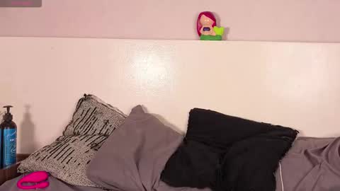 Sara online show from January 5, 5:27 pm